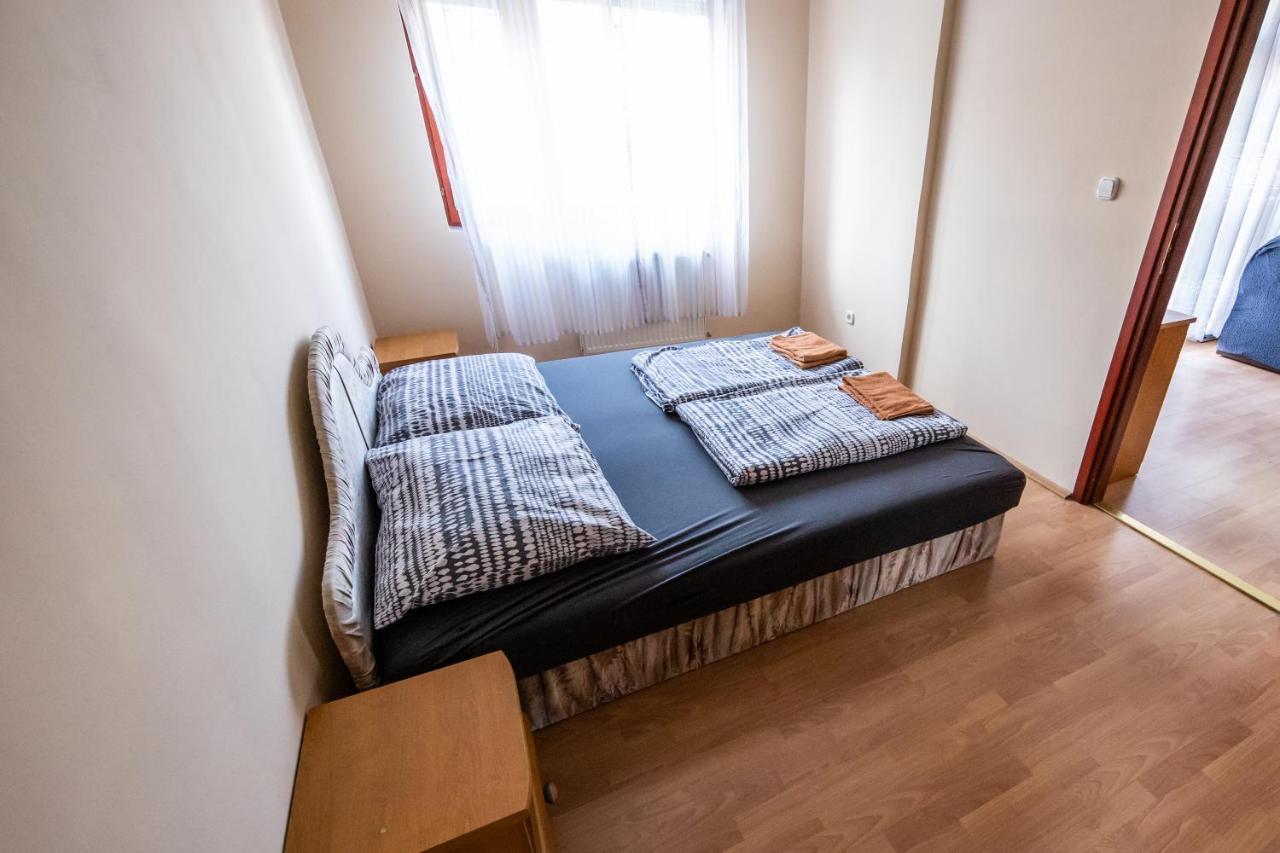 Elit Apartman Apartment Debrecen Ngoại thất bức ảnh