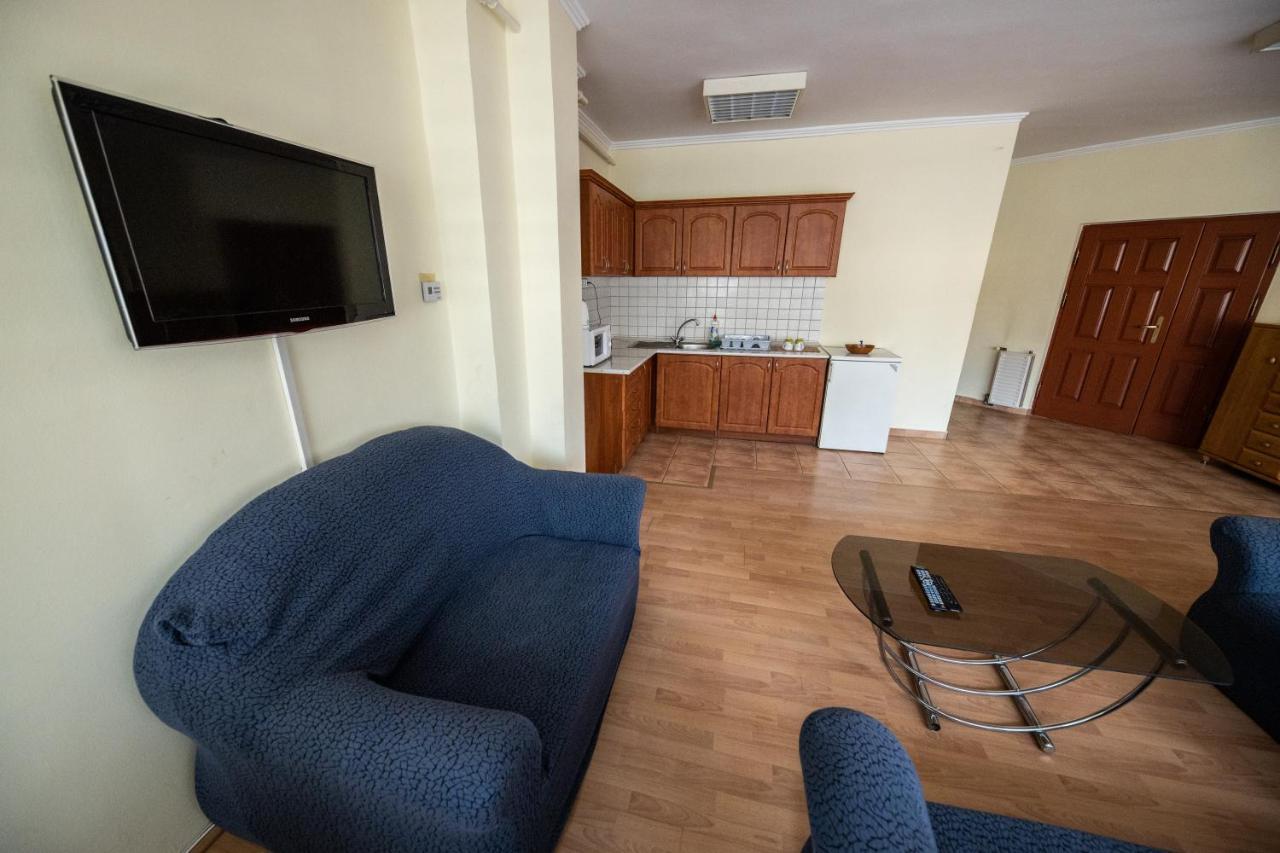 Elit Apartman Apartment Debrecen Ngoại thất bức ảnh